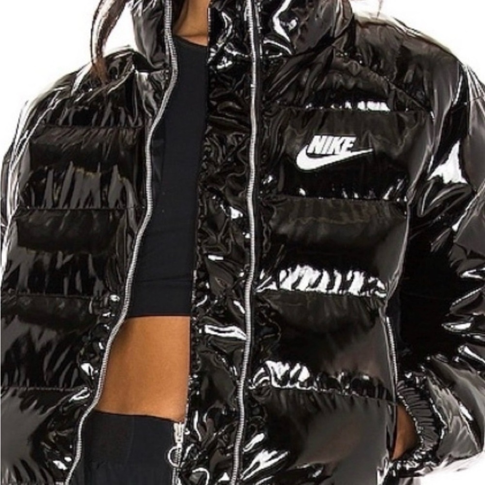Nike Women's Glossy Black Puffer Jacket size m